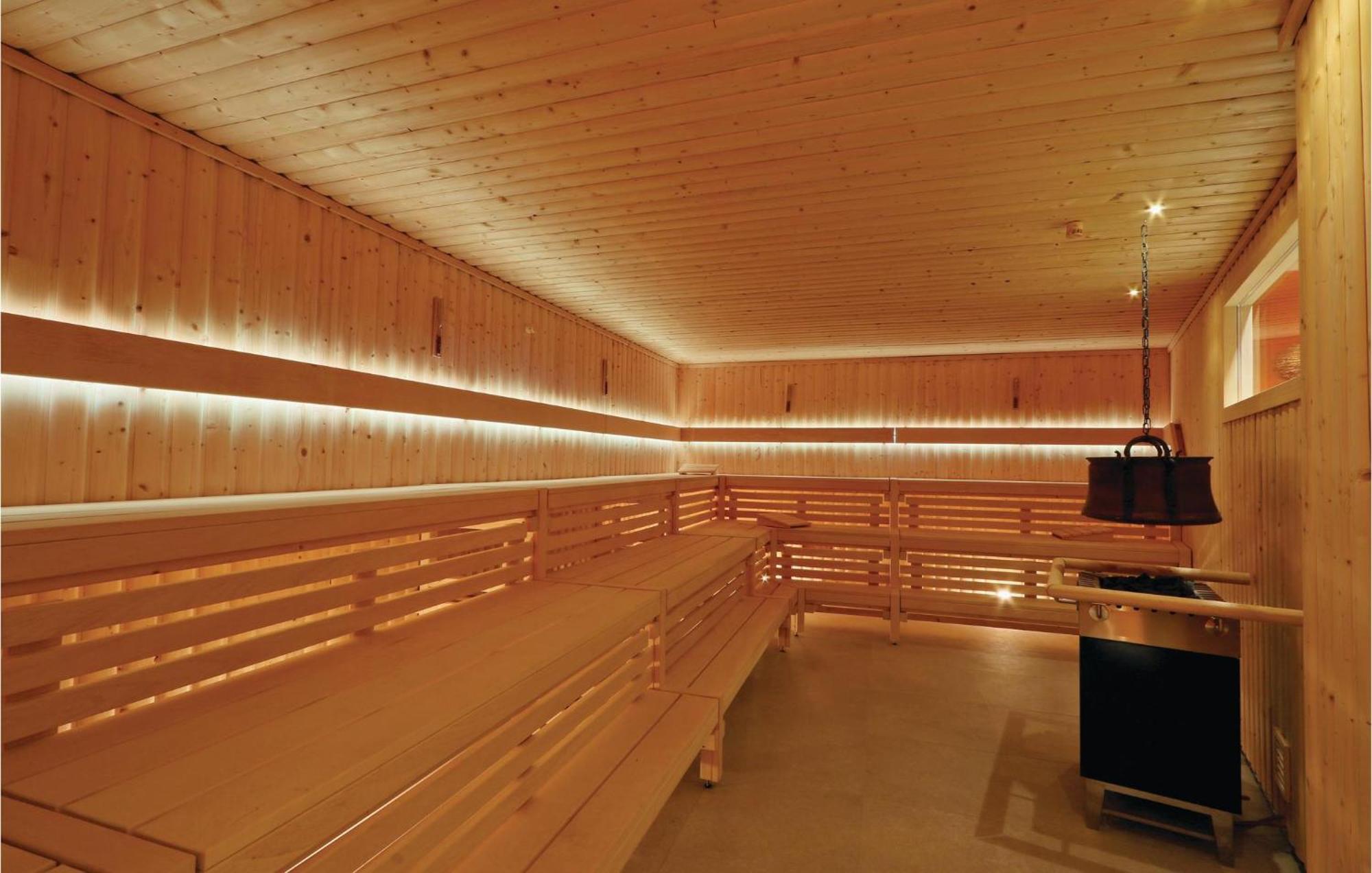 Amazing Apartment In Luebeck Travemuende With Sauna מראה חיצוני תמונה